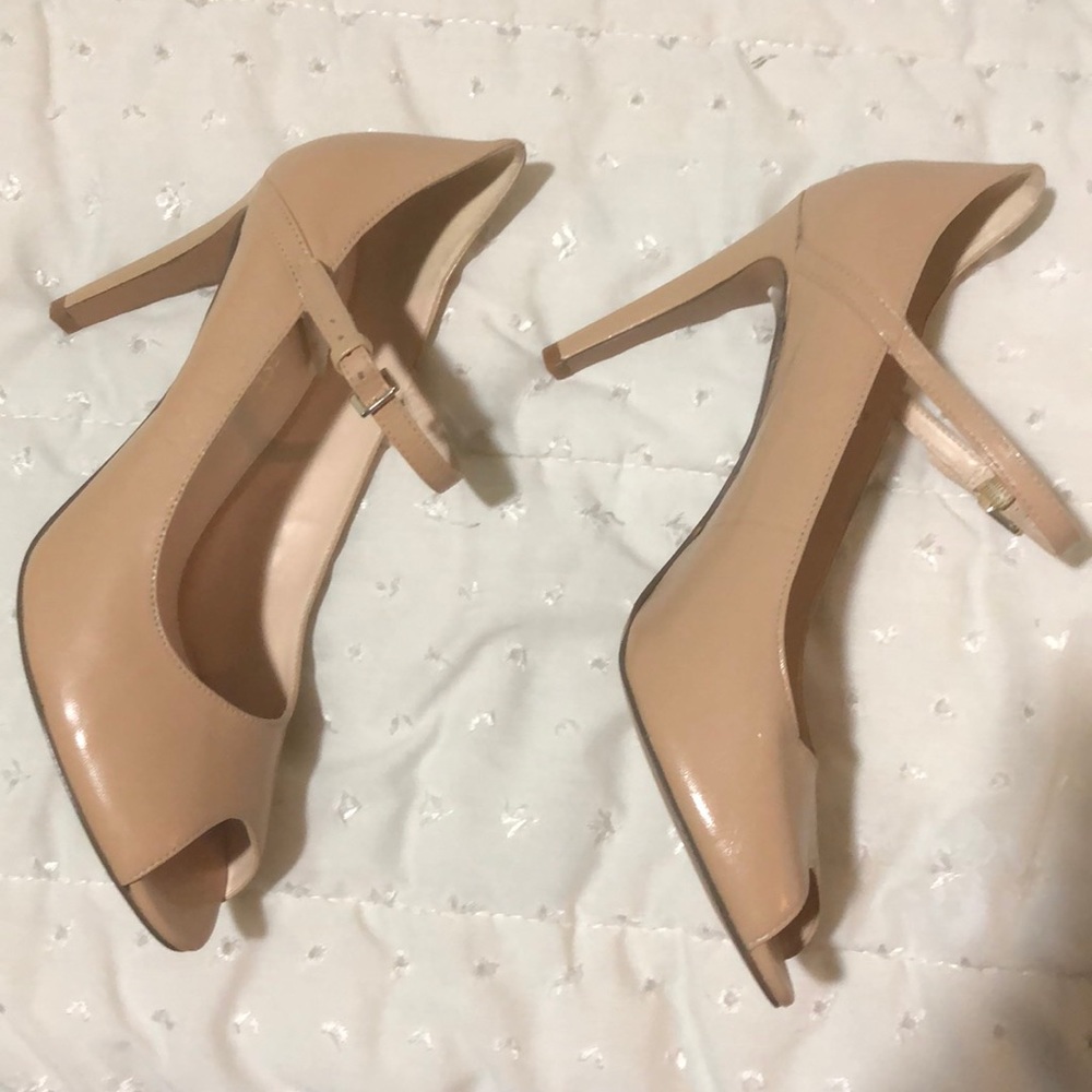 Shoes - Picture 2 of 3